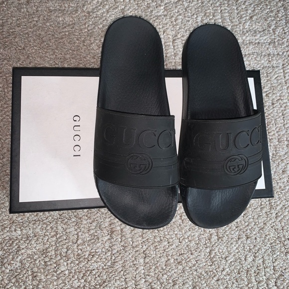 Gucci Logo Rubber Slide - Picture 2 of 5